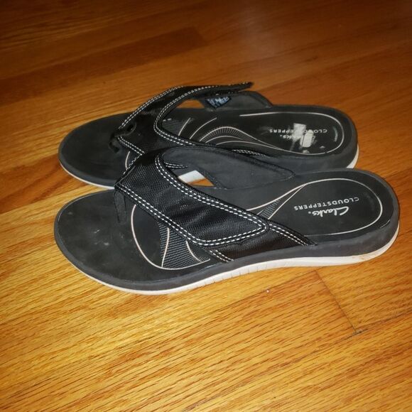 Clarks Cloudsteppers Black flip flop Sandals - Picture 3 of 6